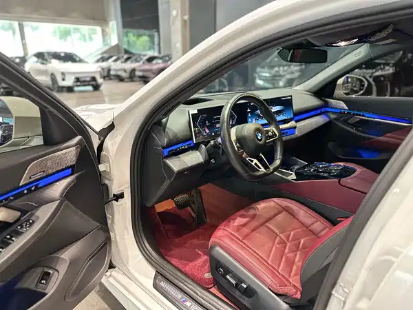 BMW 5 Series 2024