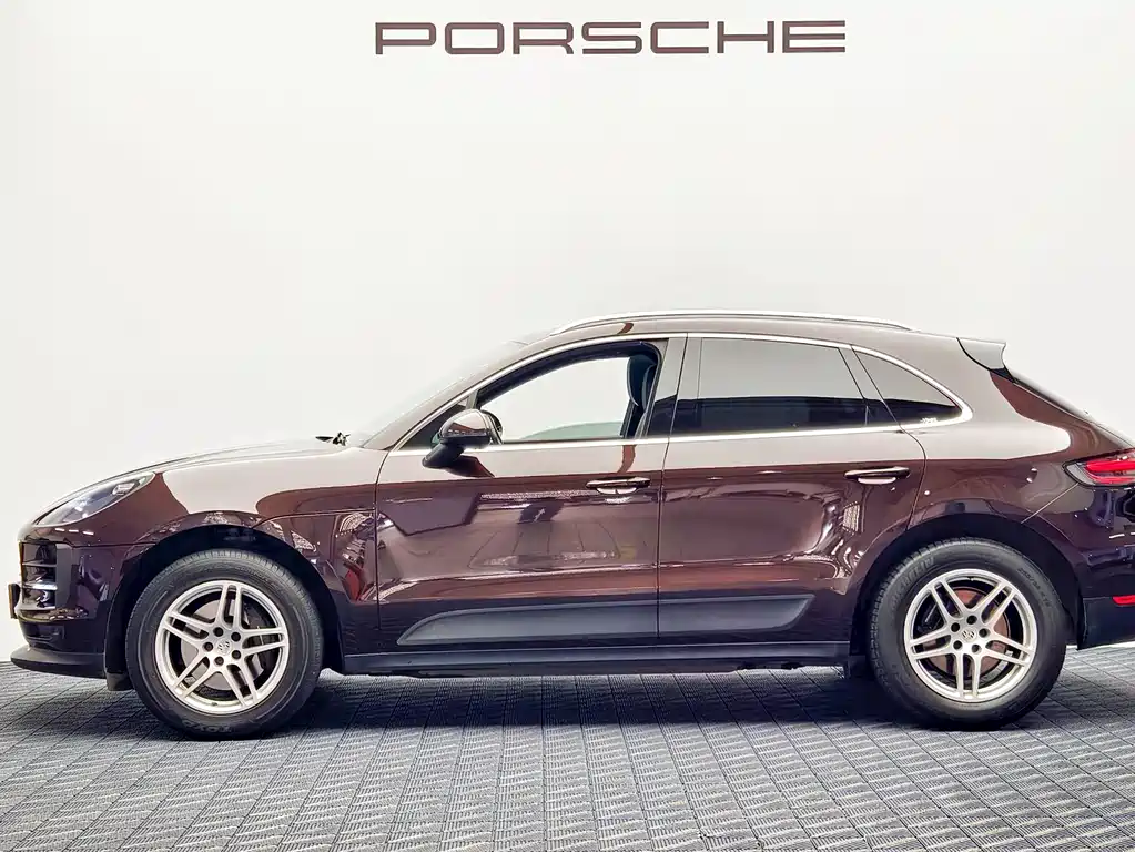 Porsche Macan 2021 — фото 8
