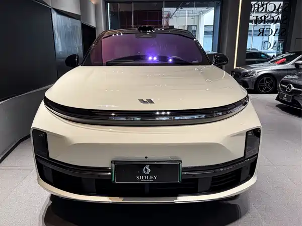 Li Auto L7 2025