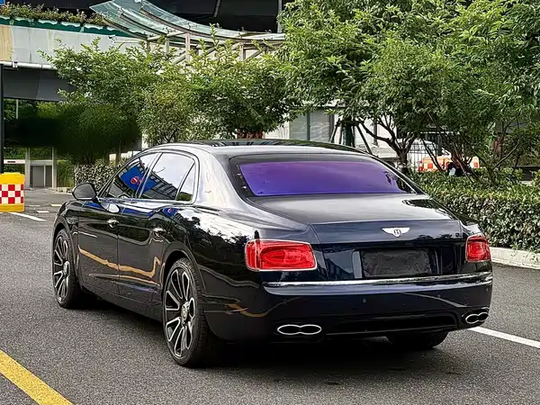 Bentley Flying Spur 2017