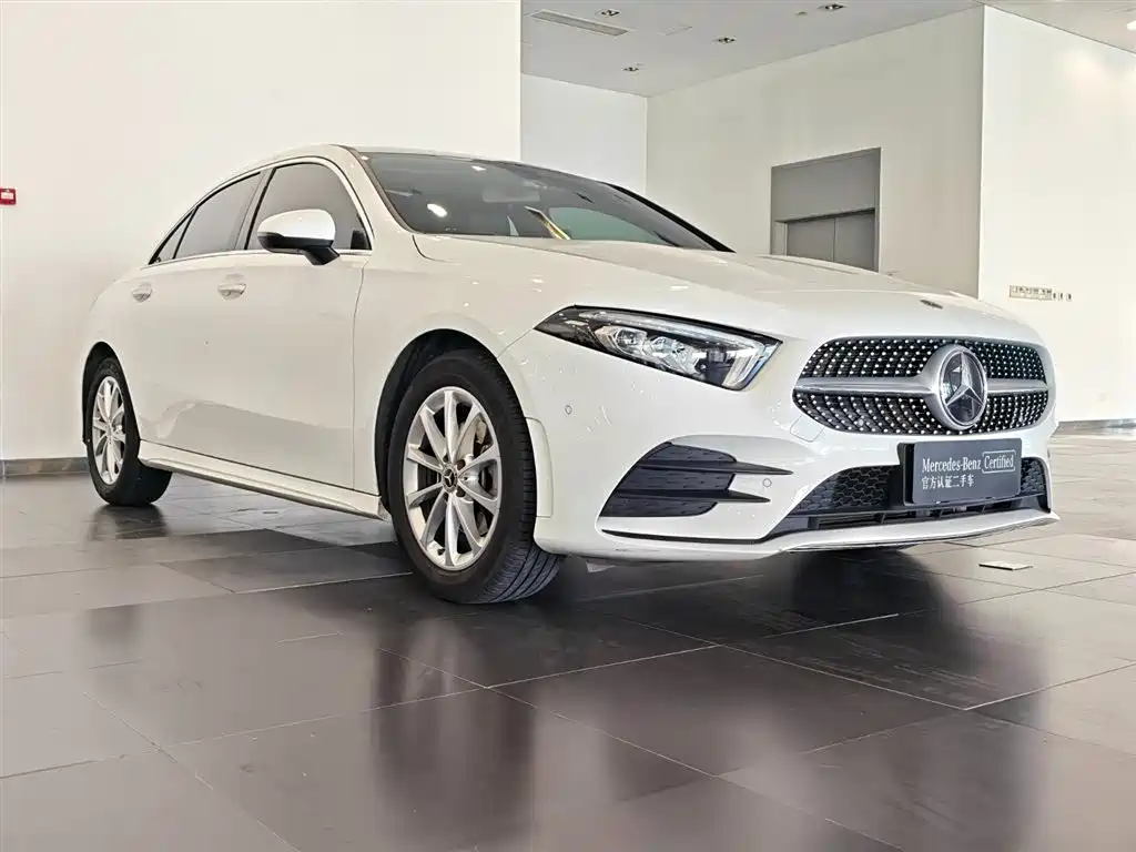 Mercedes-Benz A-Class 2022 — фото 5