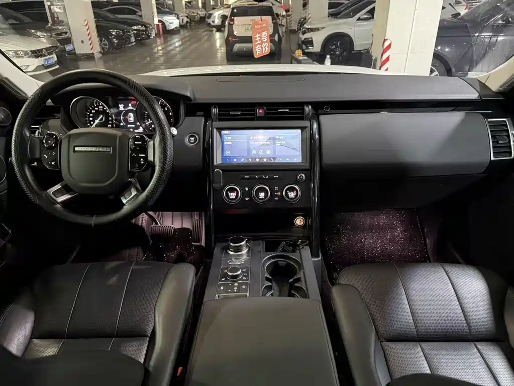 Land Rover Discovery 2019 — фото 9