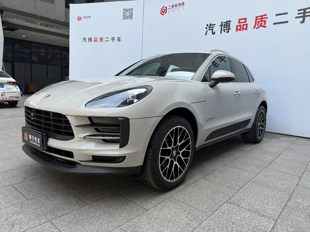 Porsche Macan 2020 — фото 1