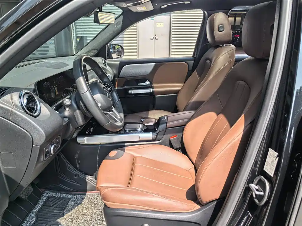 Mercedes-Benz GLB 2021