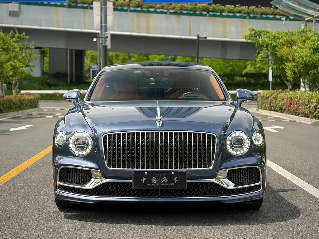 Bentley Flying Spur 2021 — фото 1