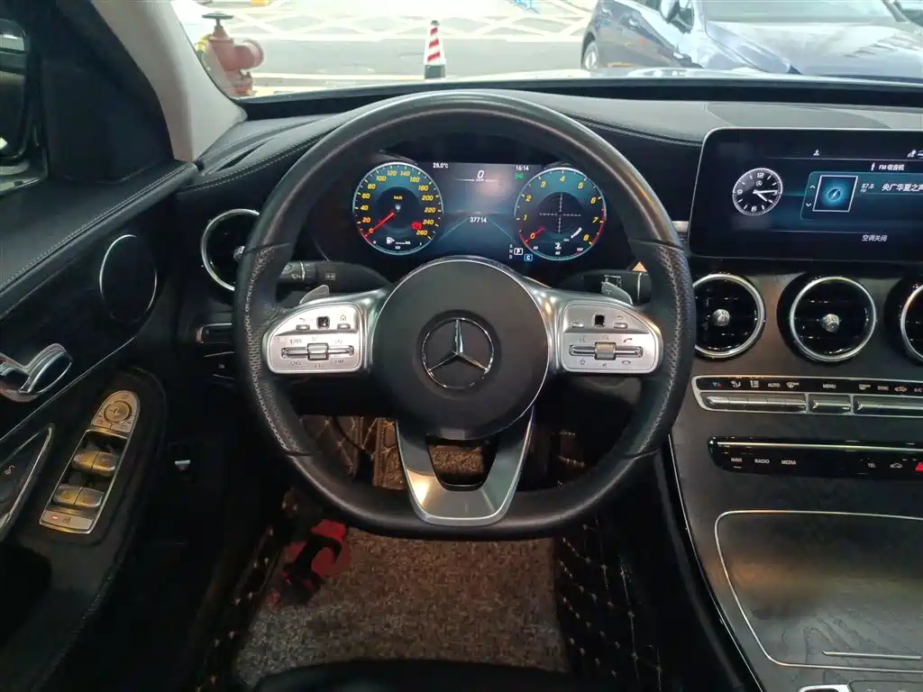 Mercedes-Benz C-Class 2021 — фото 11