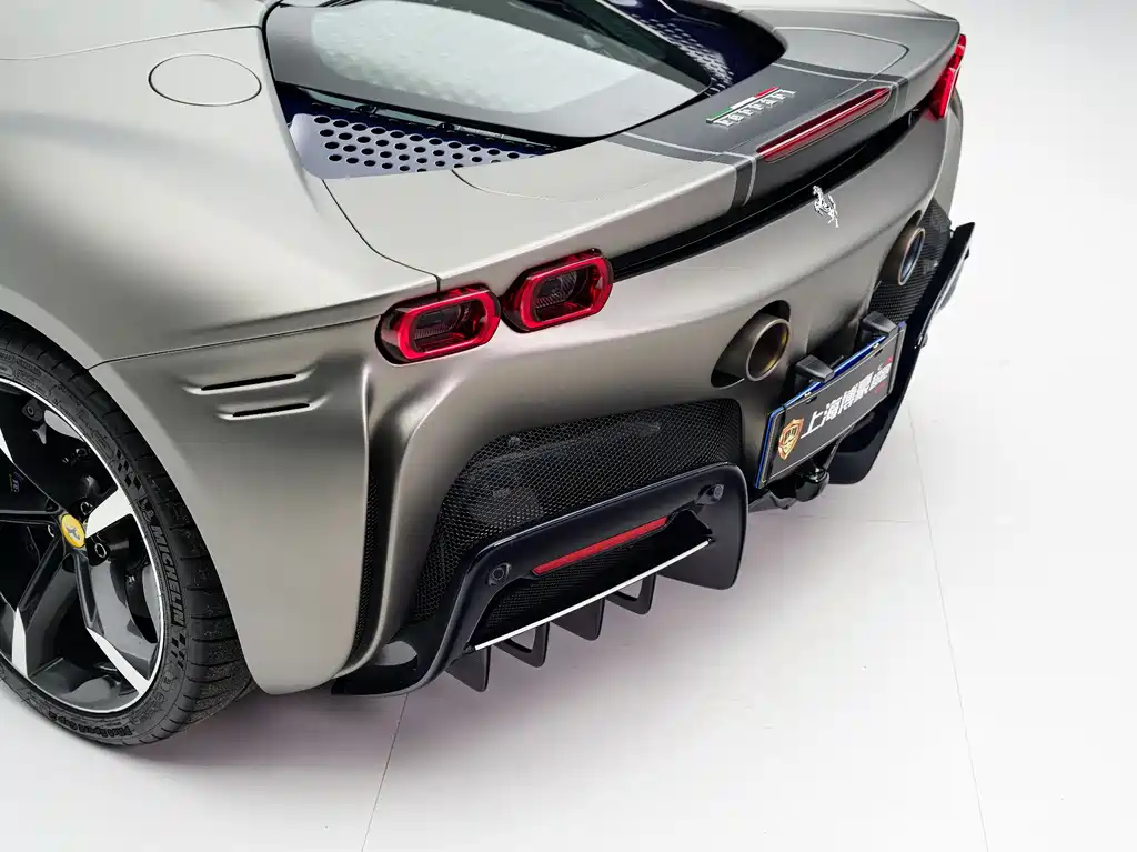 Ferrari SF90 2022 — фото 14