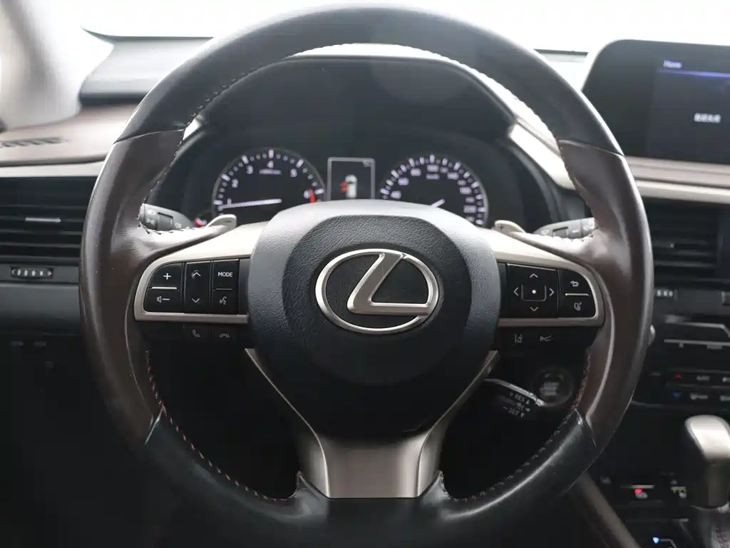 Lexus RX 2022 — фото 11