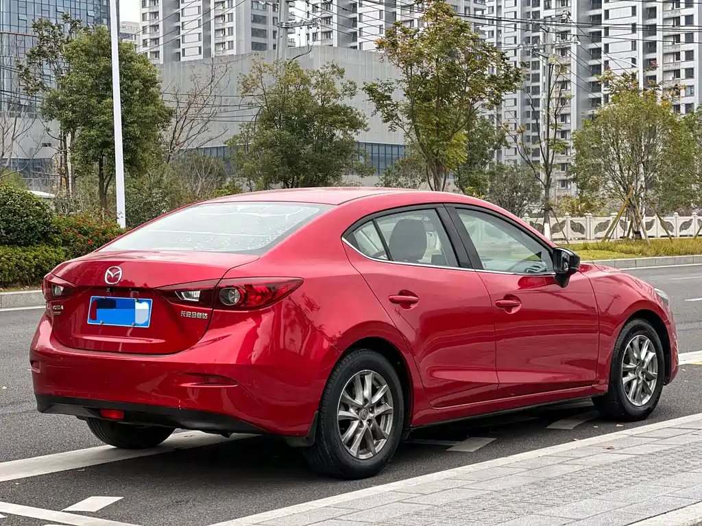 Mazda 3 Axela 2018 — фото 7