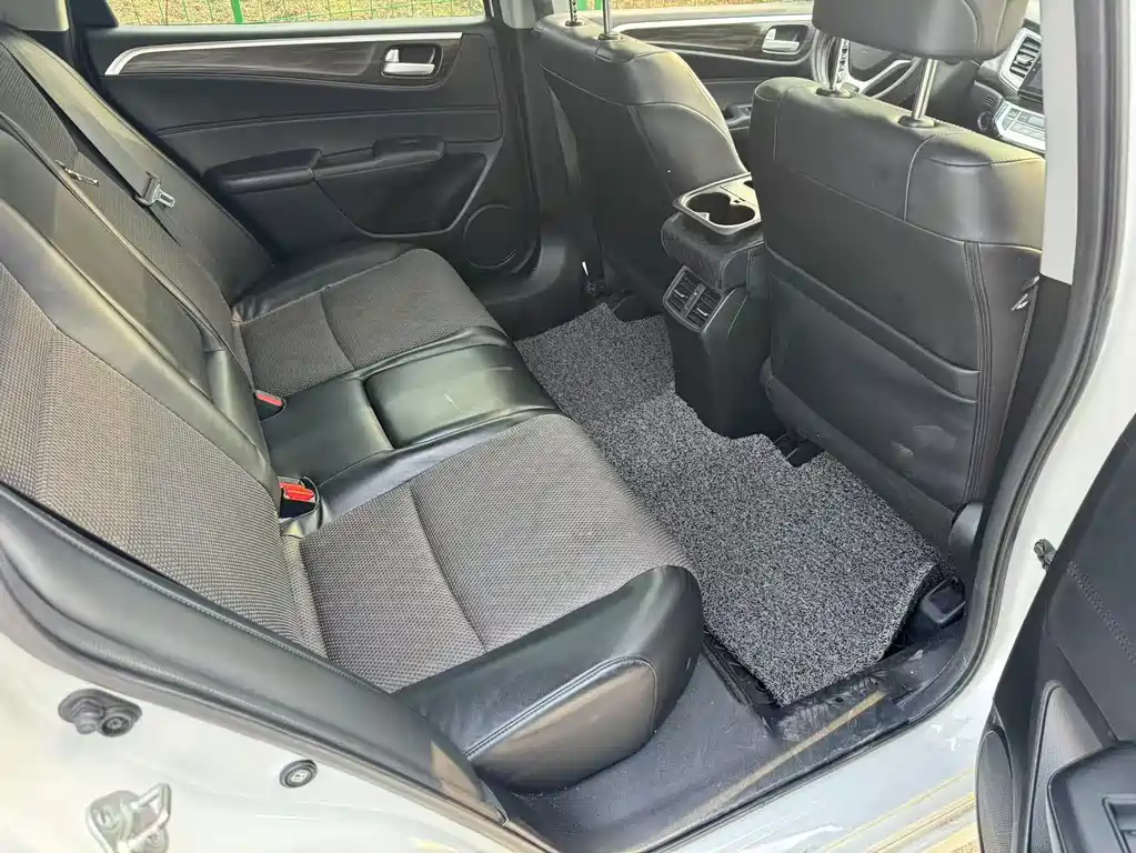 Honda Jade 2019 — фото 12