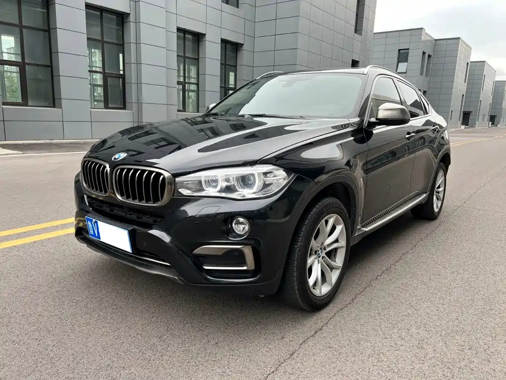 BMW X6 2018 — фото 1