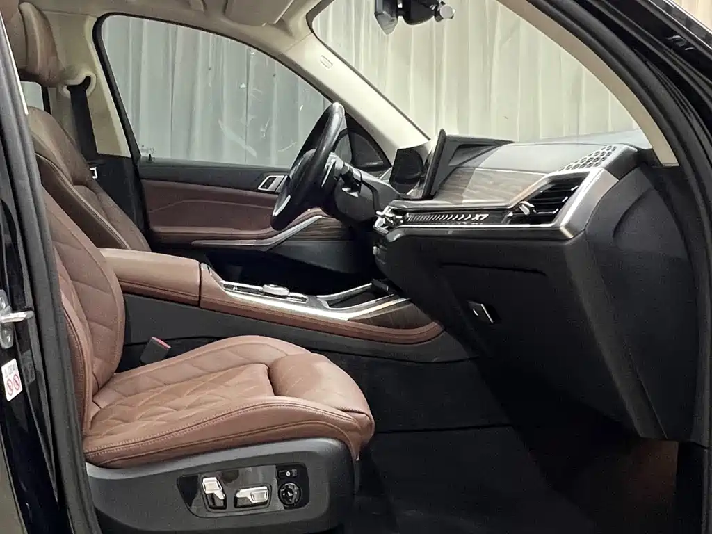 BMW X7 2023 — фото 20