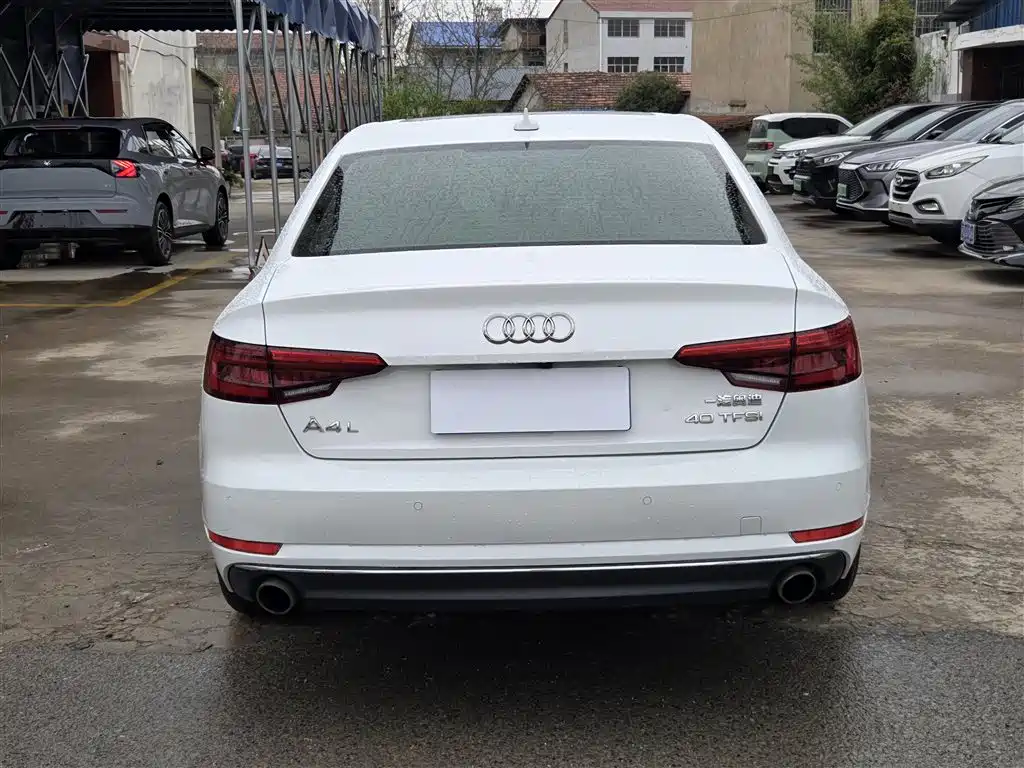 Audi A4L 2017 — фото 25