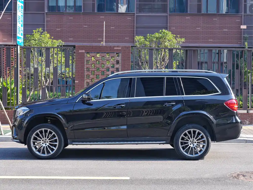 Mercedes-Benz GLS 2017 — фото 3