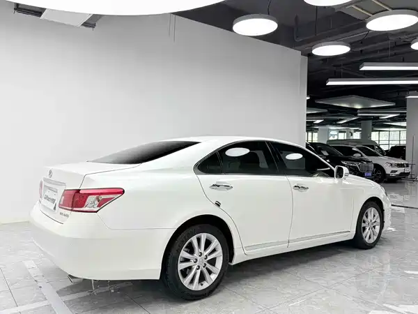 Lexus ES 2010