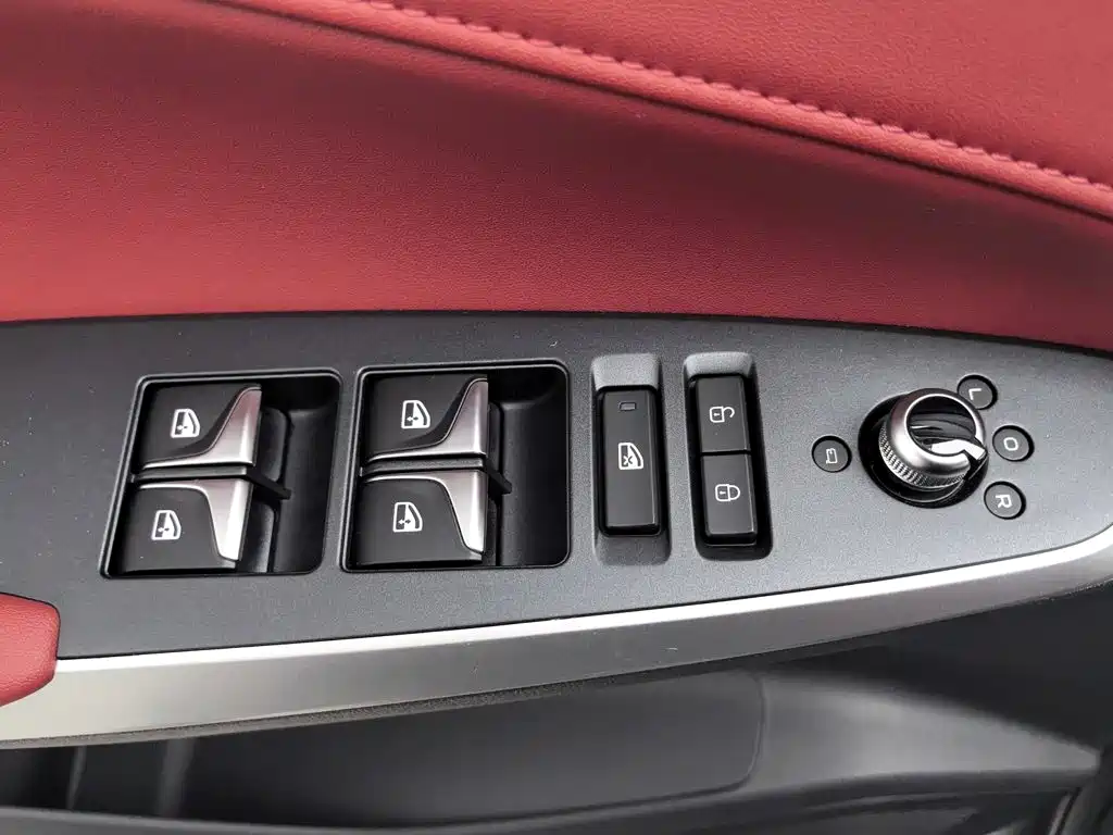 Changan CS75PLUS 2022 — фото 9