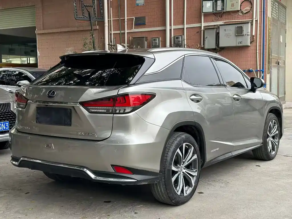 Lexus RX 2021 — фото 8