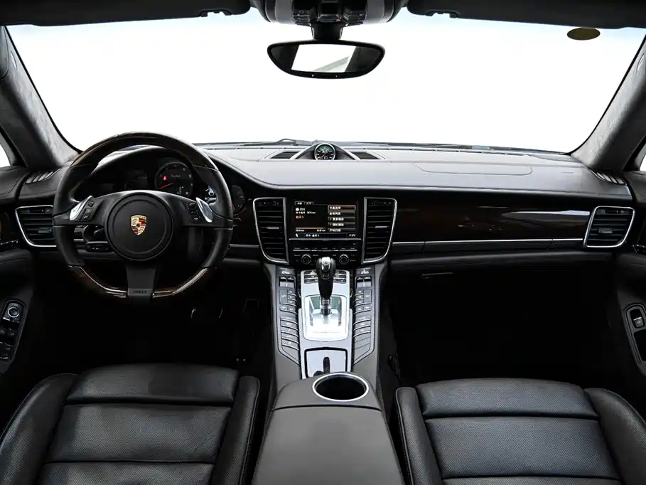 Porsche Panamera 2010 — фото 11