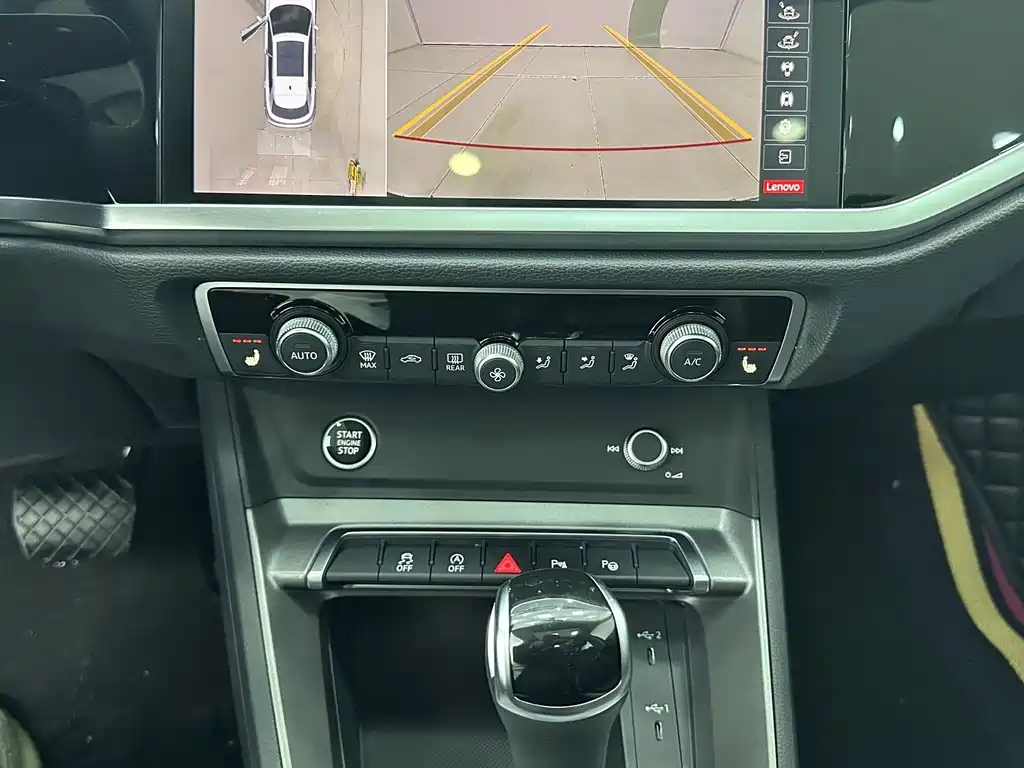 Audi Q3 2023 — фото 14