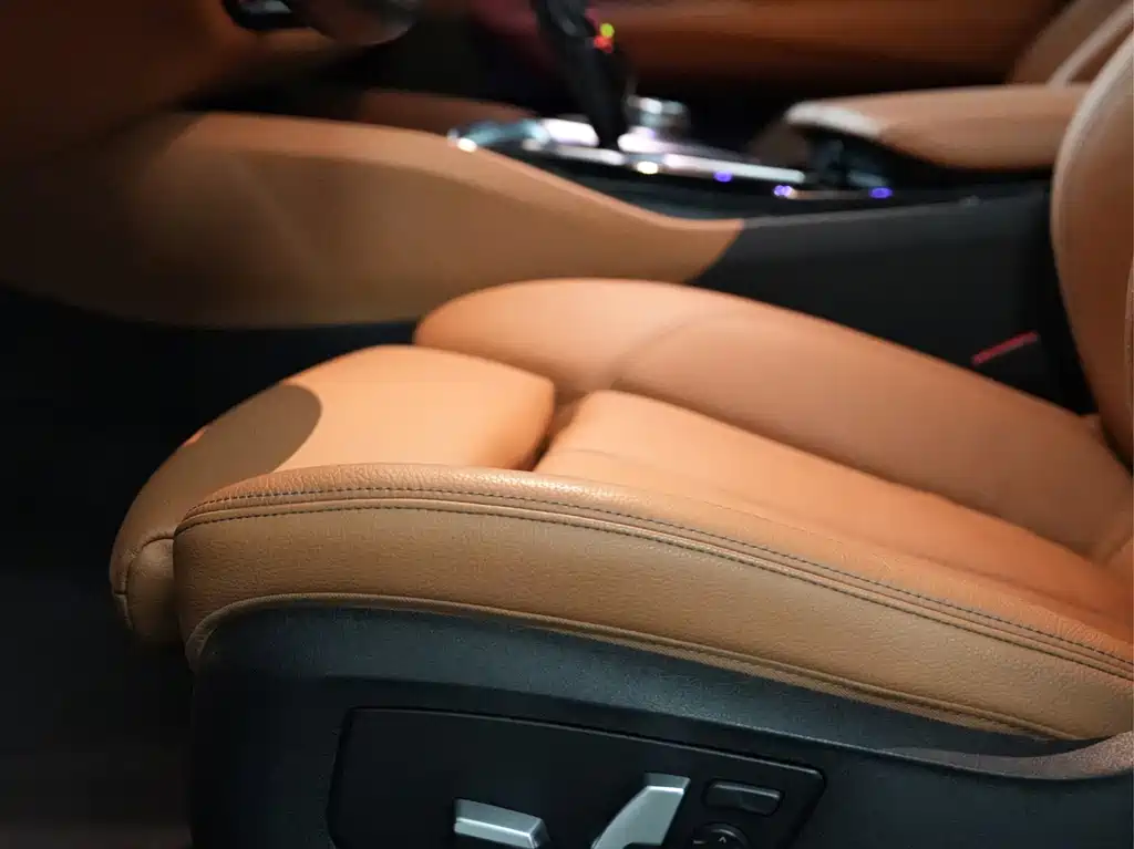 BMW 6 Series GT 2018 — фото 20