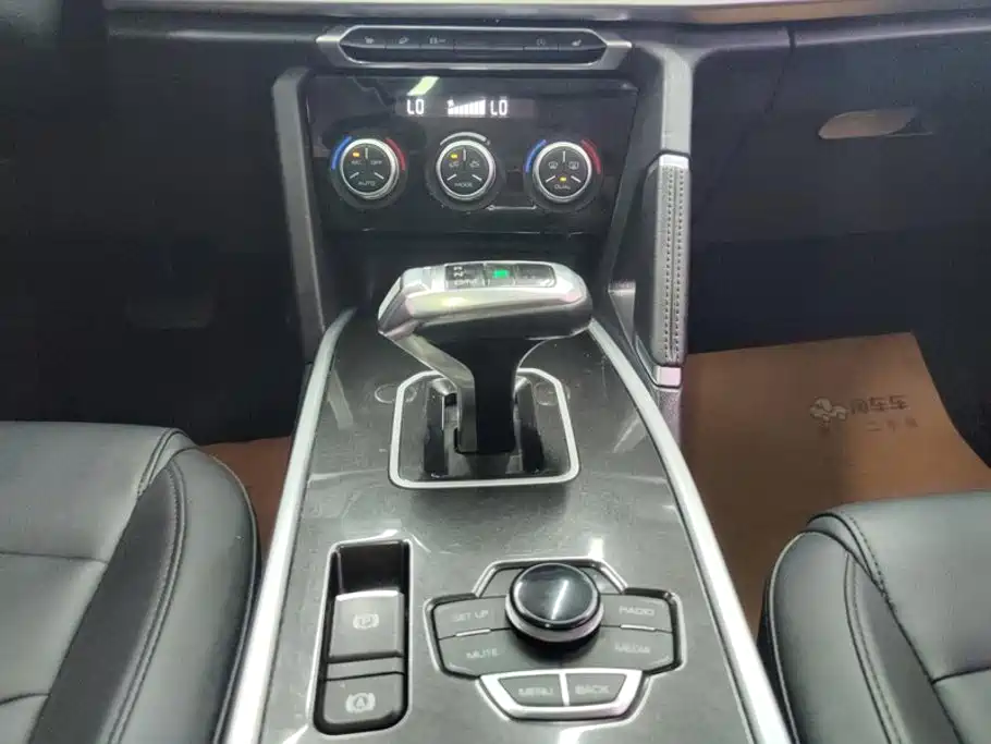 Haval H6 2018 — фото 16