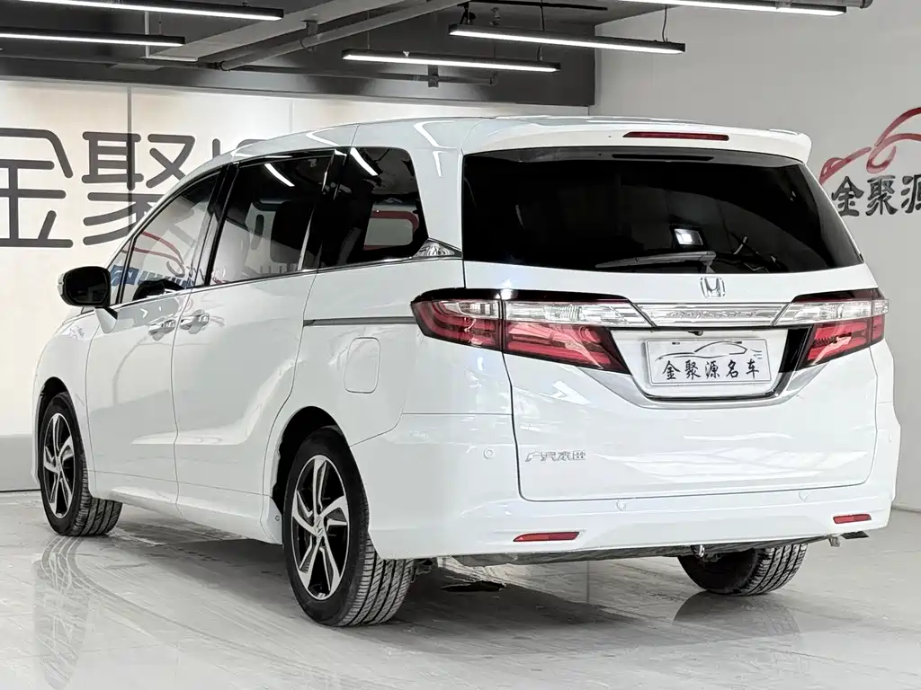 Honda Odyssey 2017 — фото 4