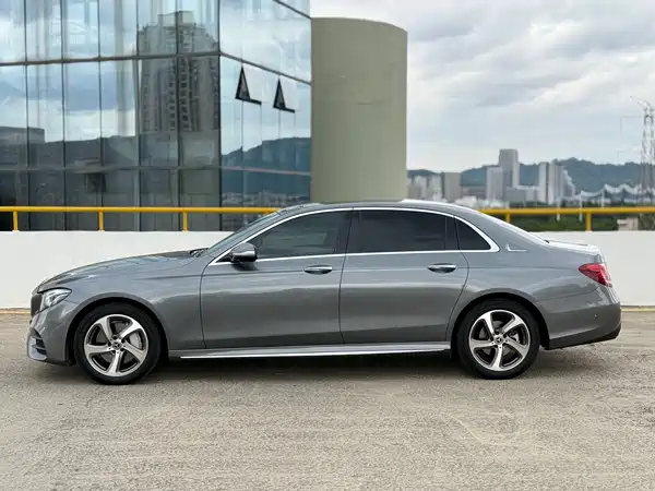 Mercedes-Benz E-Class 2018