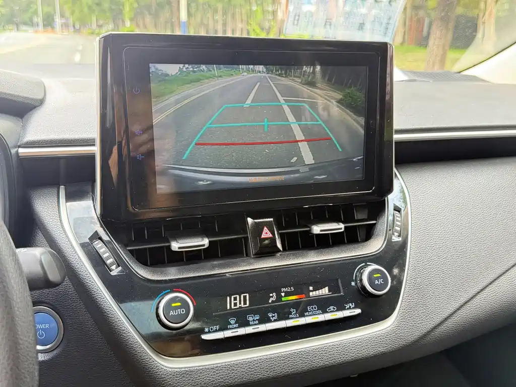 Toyota Corolla 2023 — фото 15