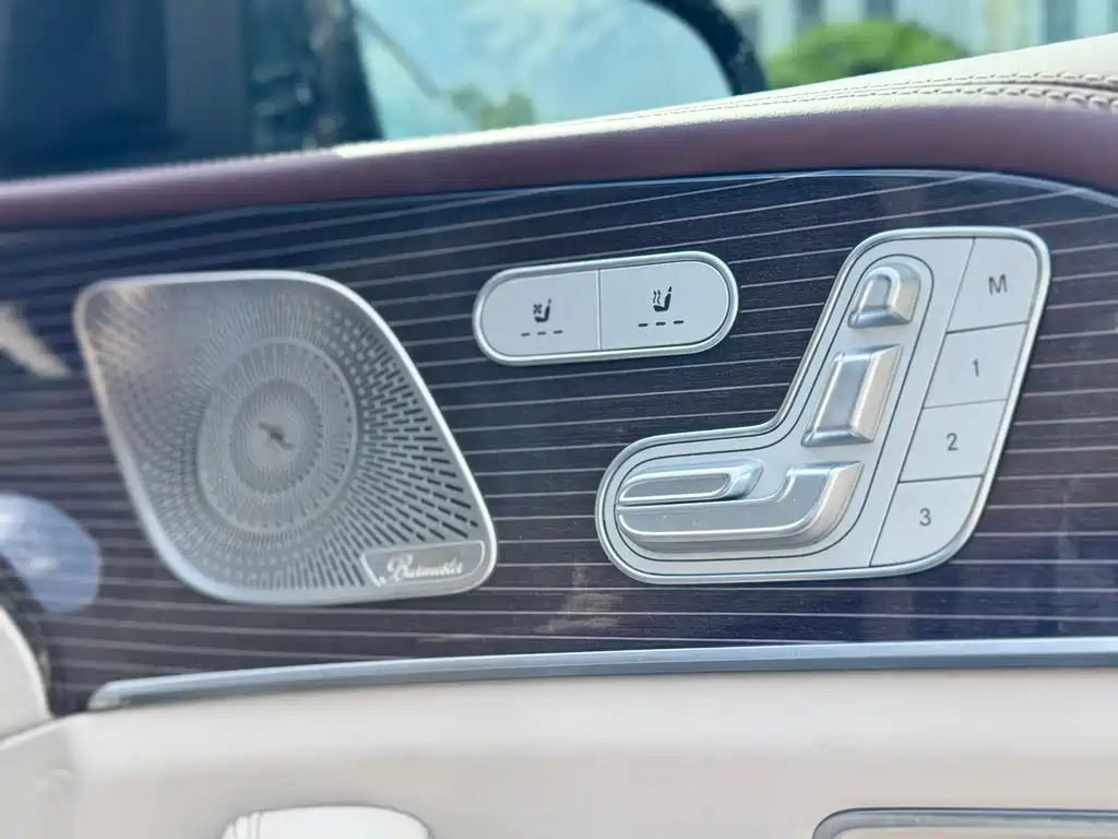Mercedes-Benz Maybach GLS 2023 — фото 13
