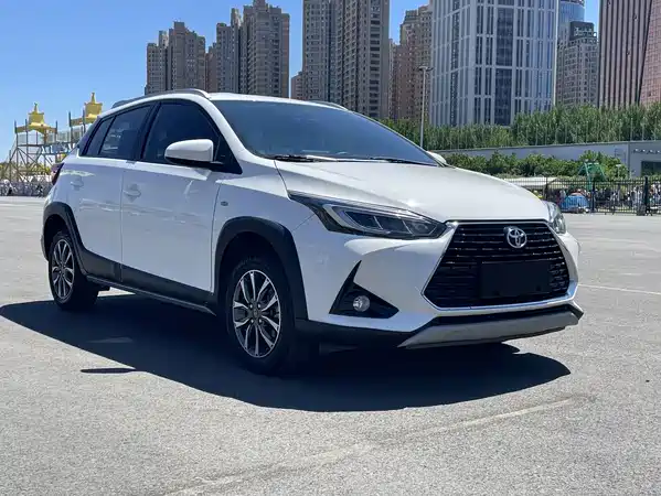 Toyota Yaris L 2023