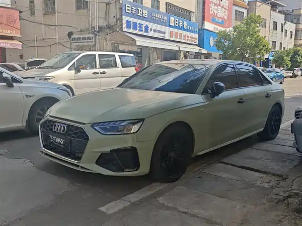 Audi A4L 2021