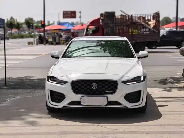 Jaguar XEL 2021