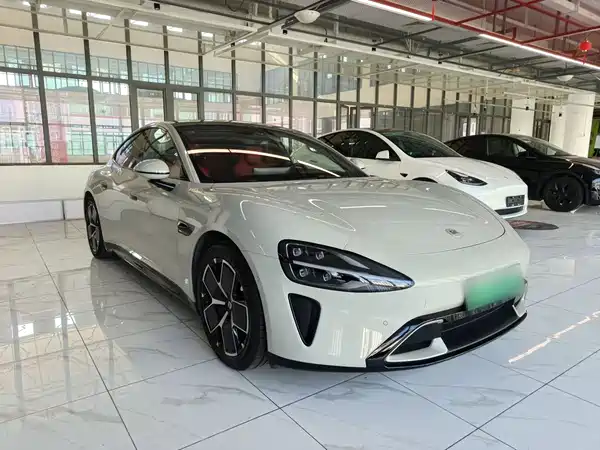 Xiaomi SU7 2025