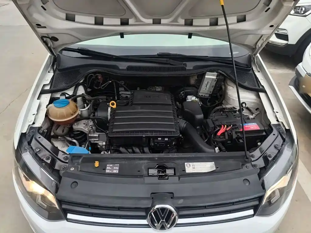 Volkswagen Polo 2017 — фото 16
