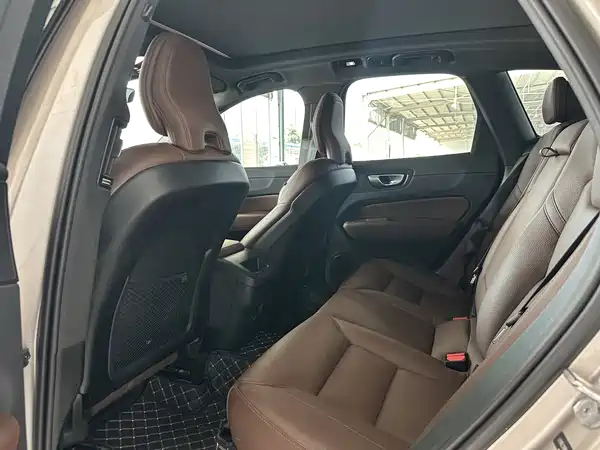 Volvo XC60 2024