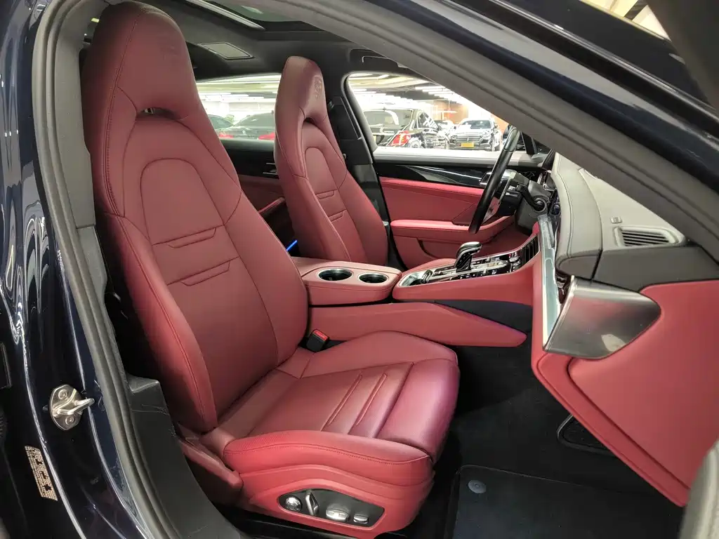 Porsche Panamera 2018 — фото 22