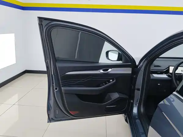 Geely Xingrui 2025