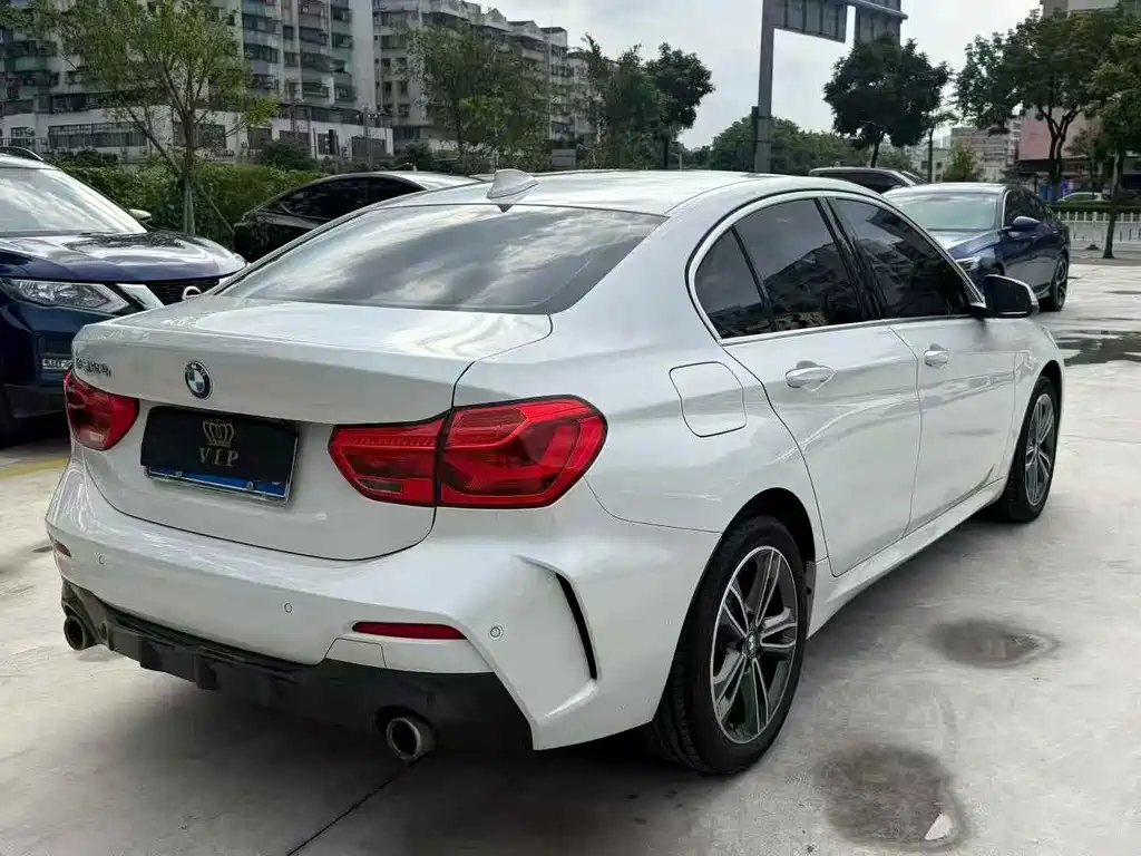 BMW 1 Series 2023