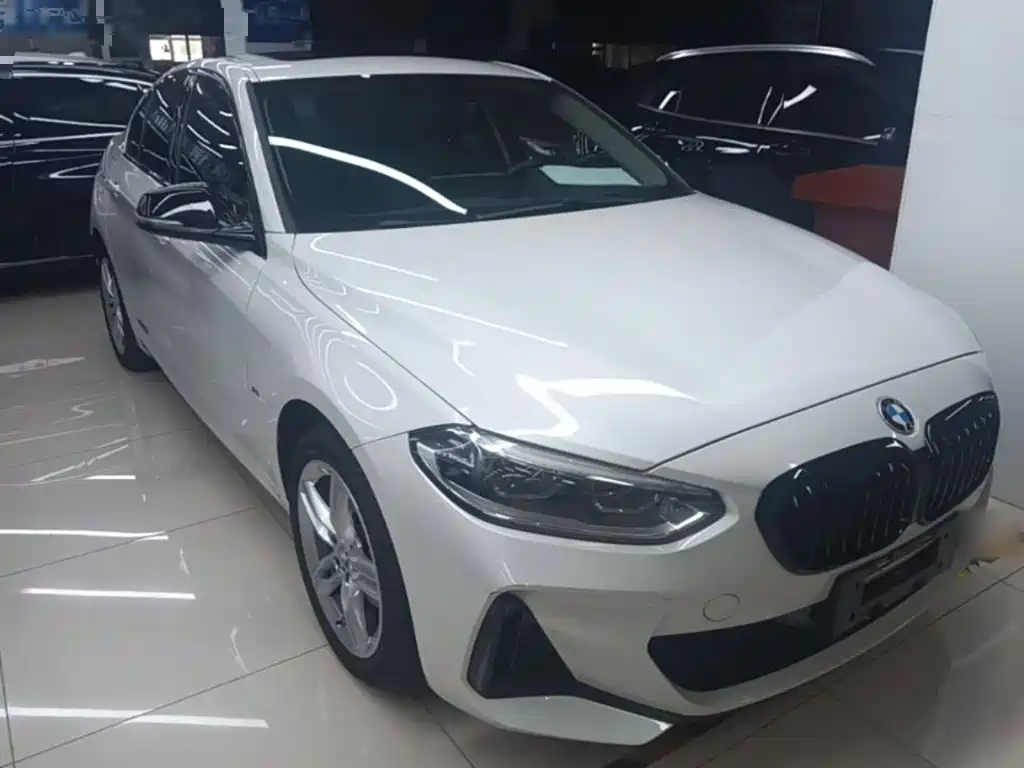 BMW 1 Series 2021