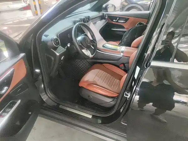 Mercedes-Benz GLC 2023