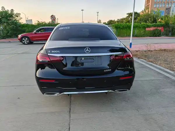 Mercedes-Benz E-Class 2021