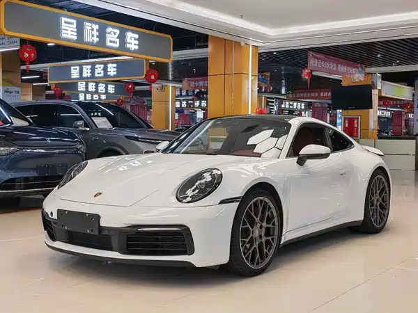 Porsche 911 2023