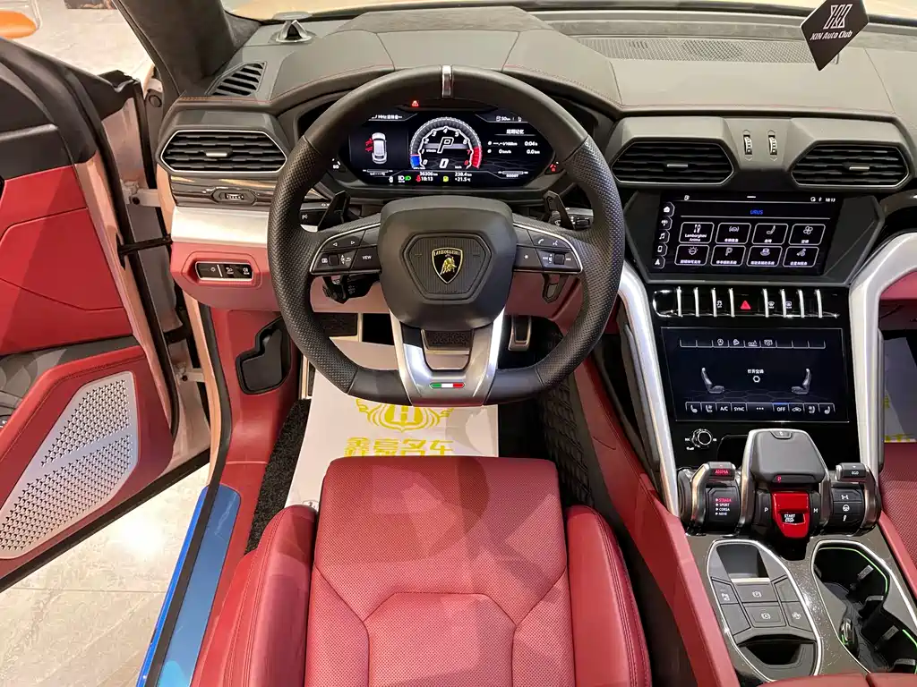 Lamborghini Urus 2019 — фото 8