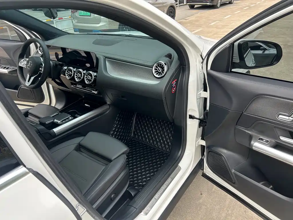 Mercedes-Benz GLA 2021 — фото 10