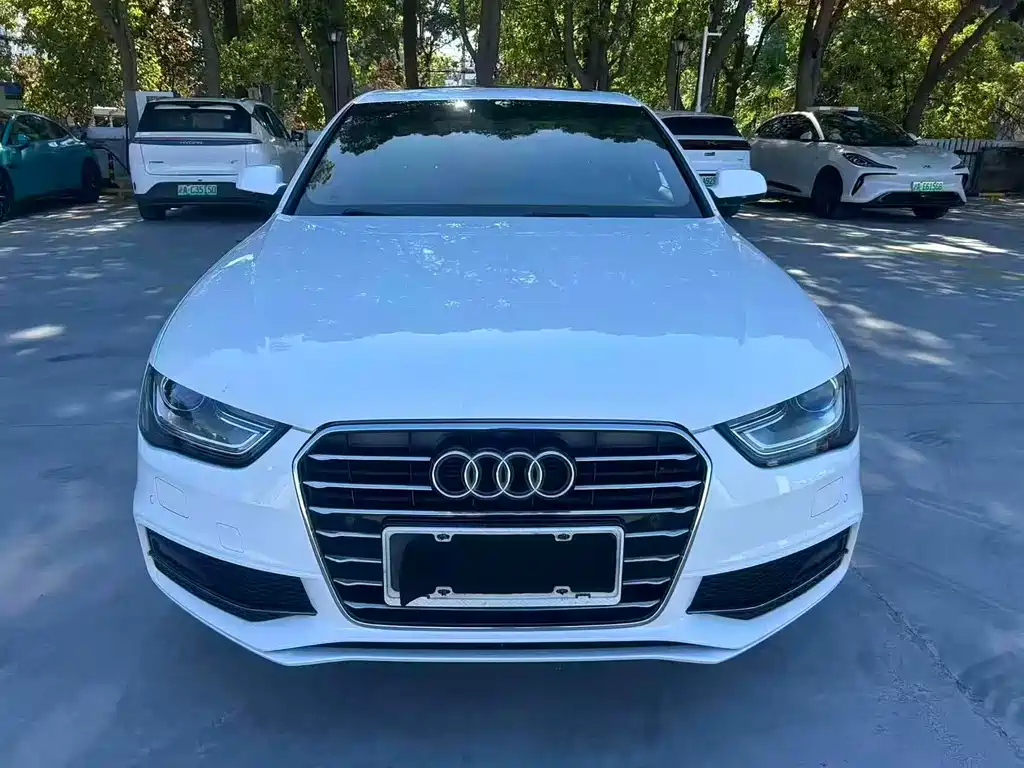Audi A4L 2016