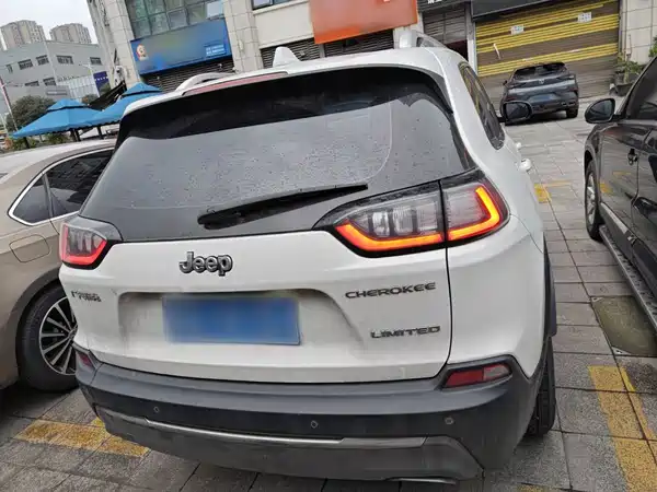 Jeep Cherokee 2019