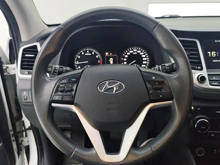 Hyundai Tucson 2018 — фото 15