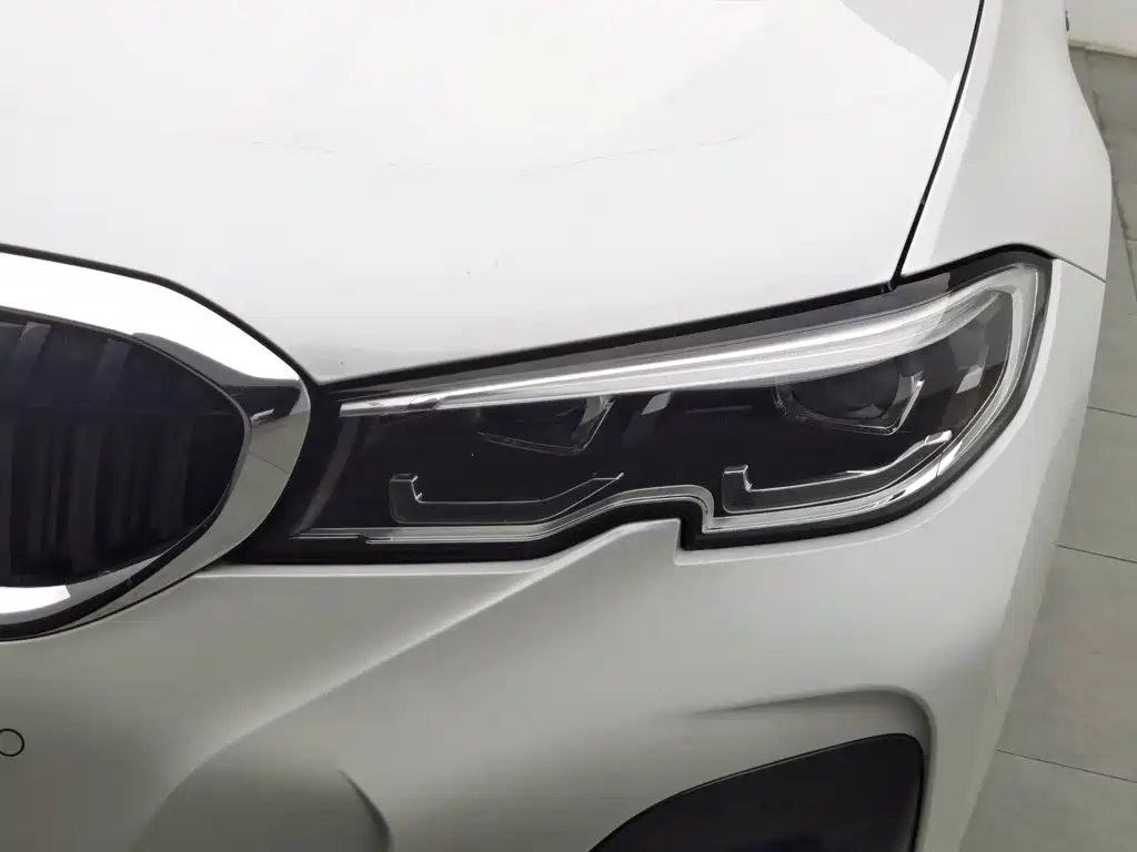 BMW 3 Series 2021