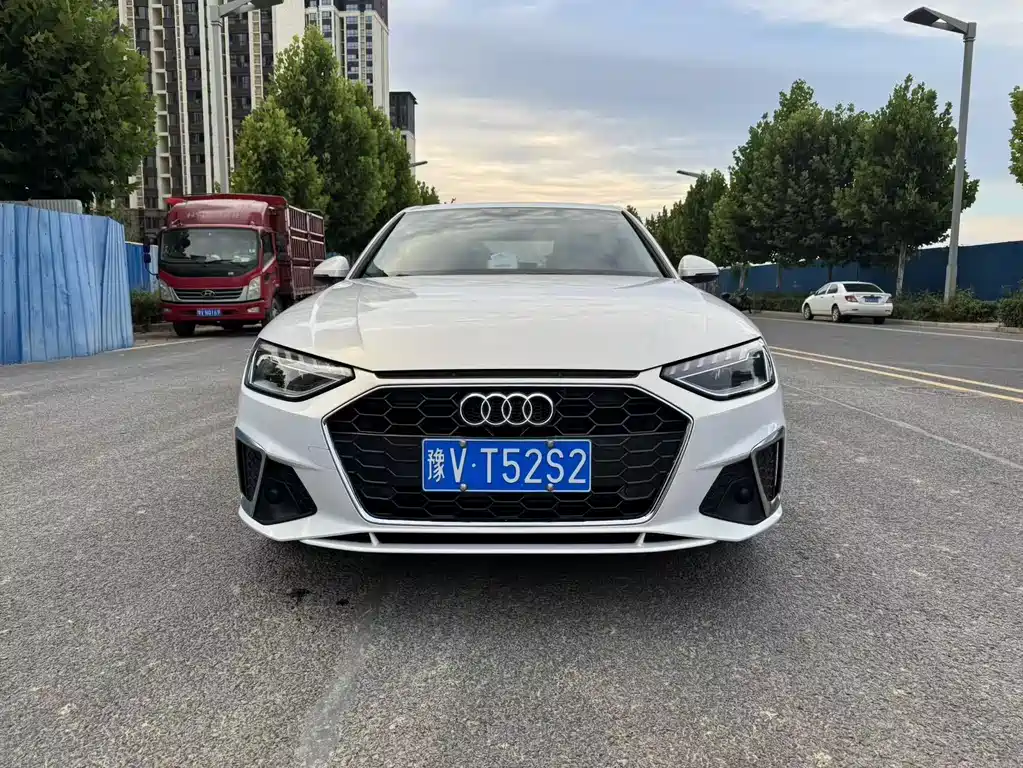 Audi A4L 2020