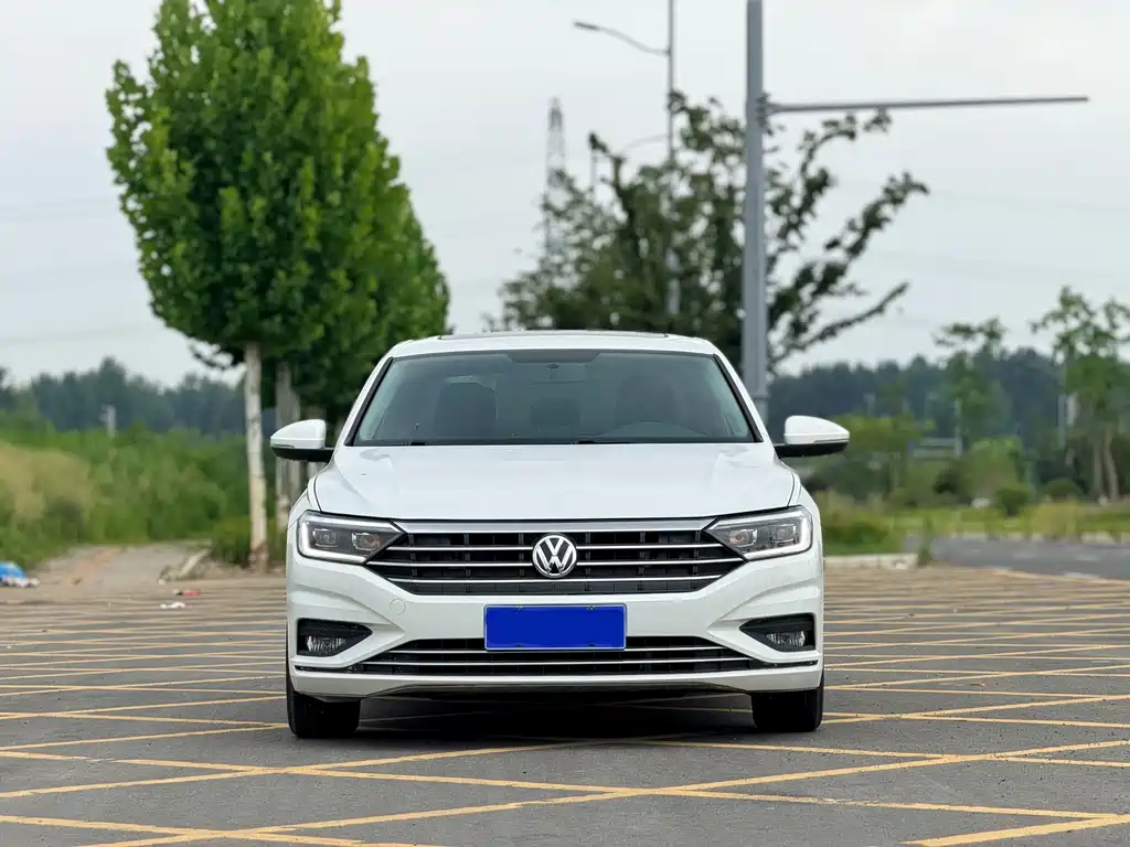 Volkswagen Sagitar 2020